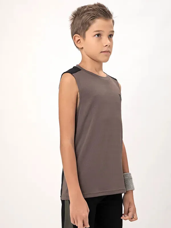 Boys Colorblock Slim Fit Crew Neck T-shirt with TECHNO COOL 